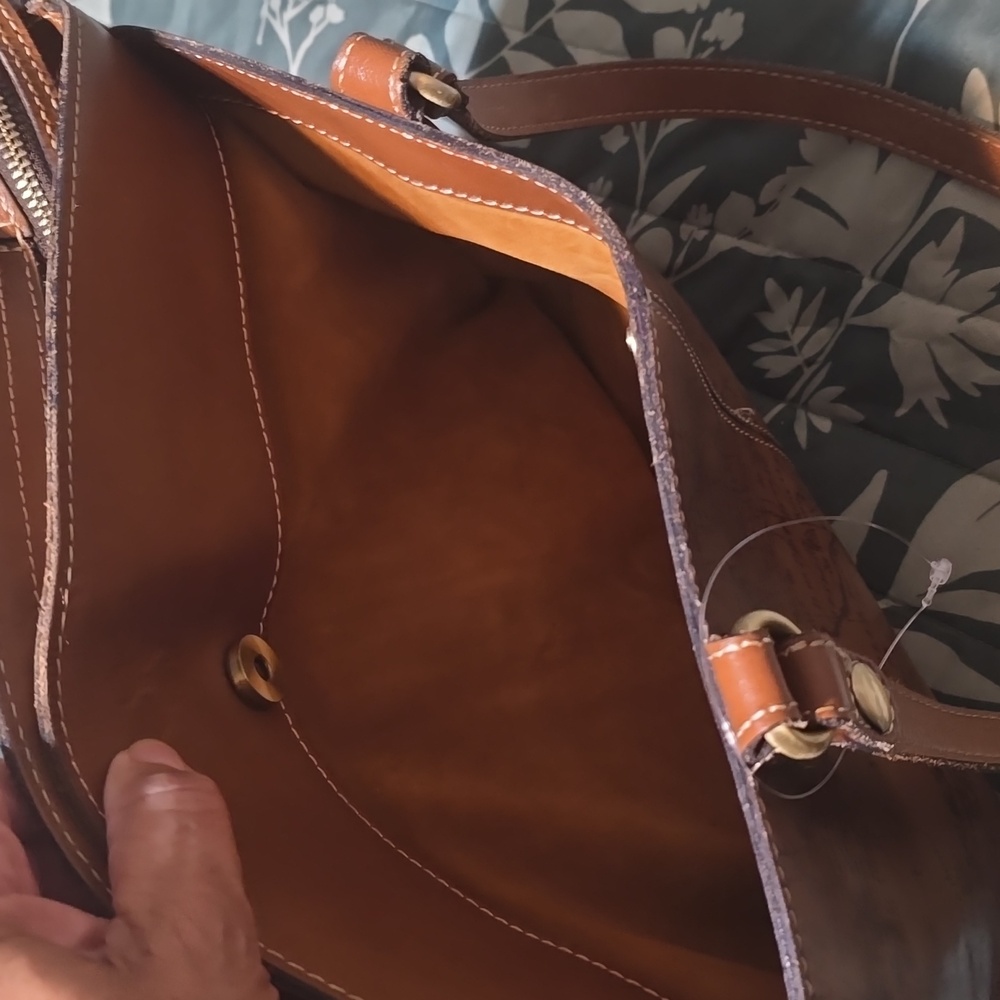 Patricia Nash Elegant Brown Leather Tote Bag - Picture 5 of 9